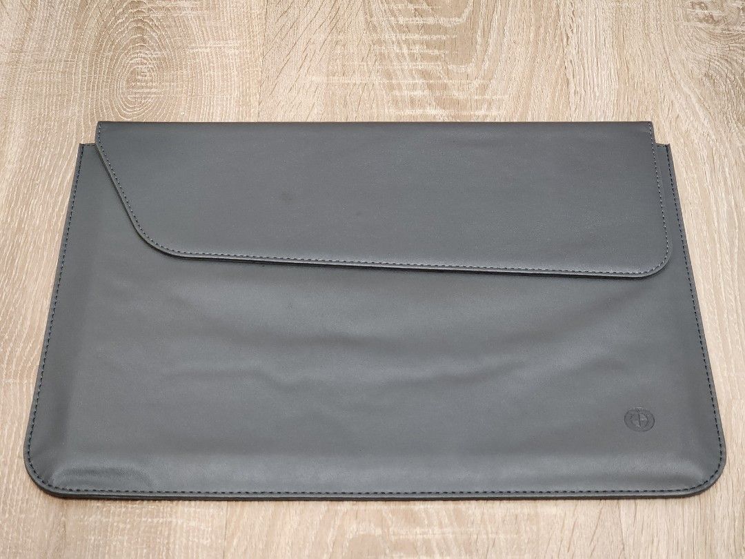 Bmw laptop sleeve discount