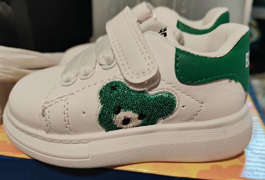 Cheap store preschool sneakers