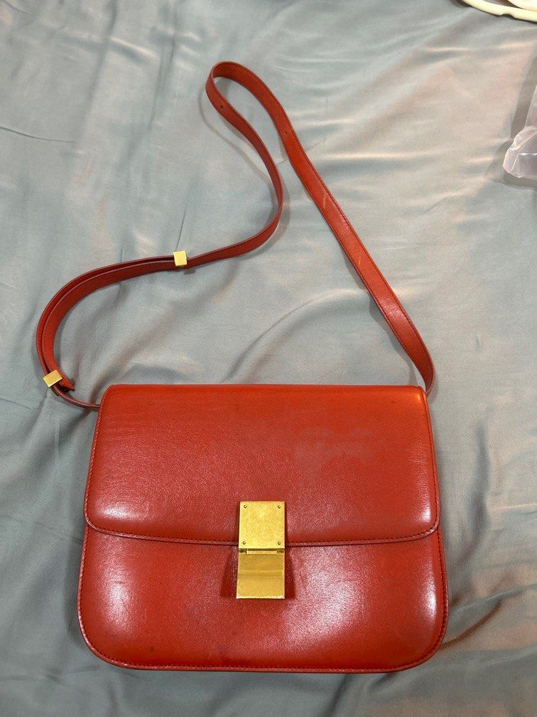 Celine box red