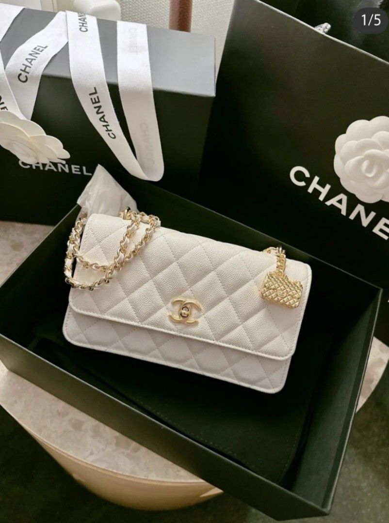 Chanel 23s Caviar clutch with chain charm