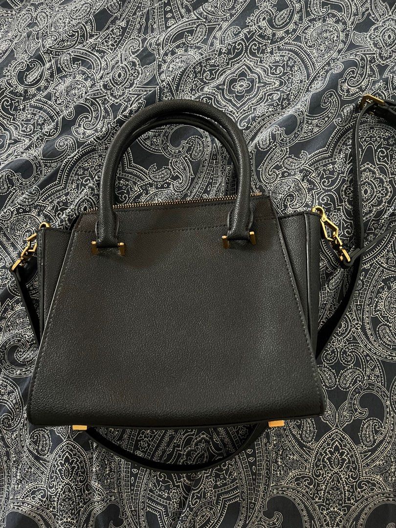 Charles and Keith bag, Women's Fashion, Bags & Wallets, Crossbody Bags