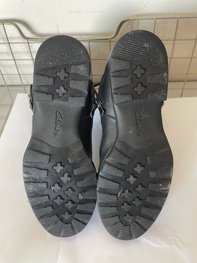 clarks black boots