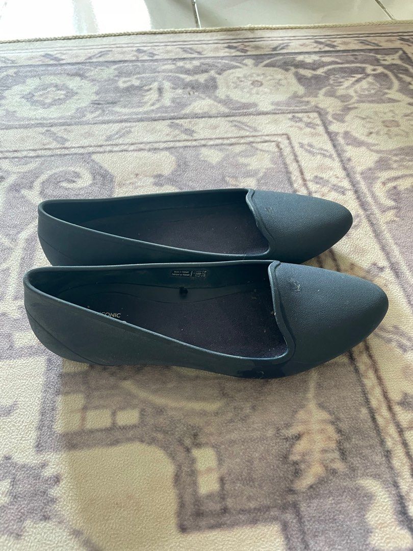 Crocs eve shop