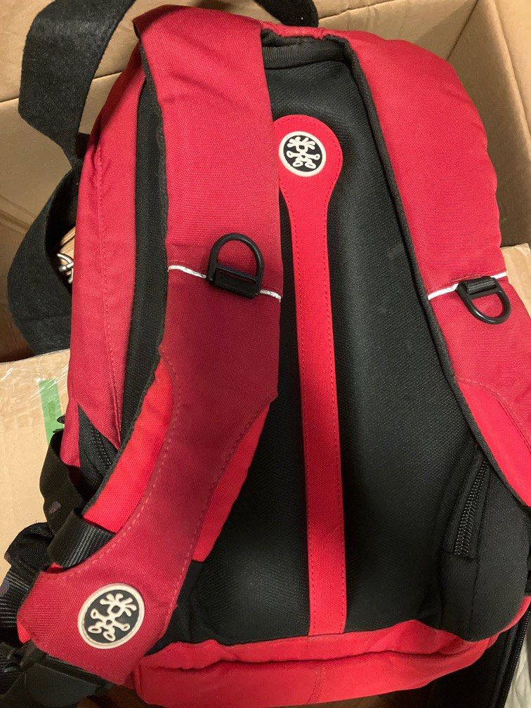 Crumpler beer back outlet