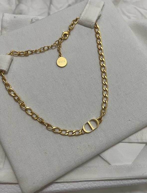 Cd dior necklace 2025