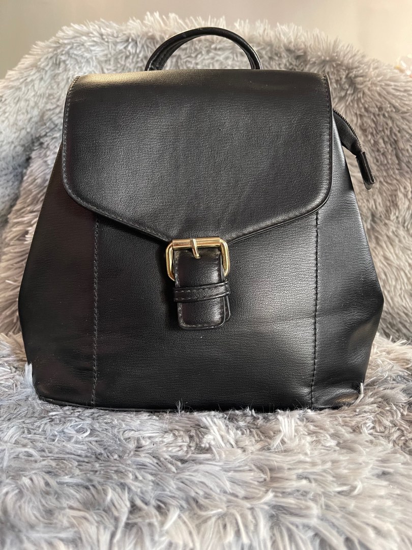 Dusto Backpack on Carousell