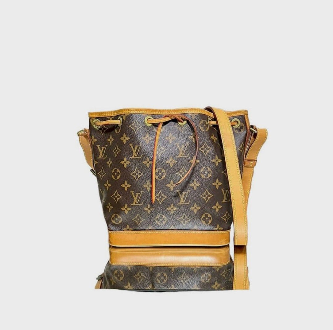 Louis Vuitton Lock Me Ever BB, Barang Mewah, Tas & Dompet di Carousell
