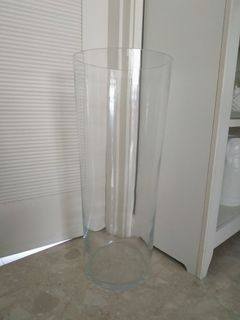 Large Glass Vase (65cm height))