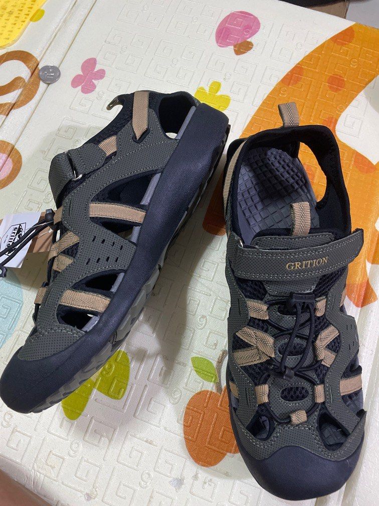 Grition Men’s Shoes (Category: Casual Shoes) located in Pasig City. Submitted by psgstuff (Listing ID 1231873598, Image 2). Description: Size Euro 43 RFS: too big :( It’s sooooo good but too big for my father :(.