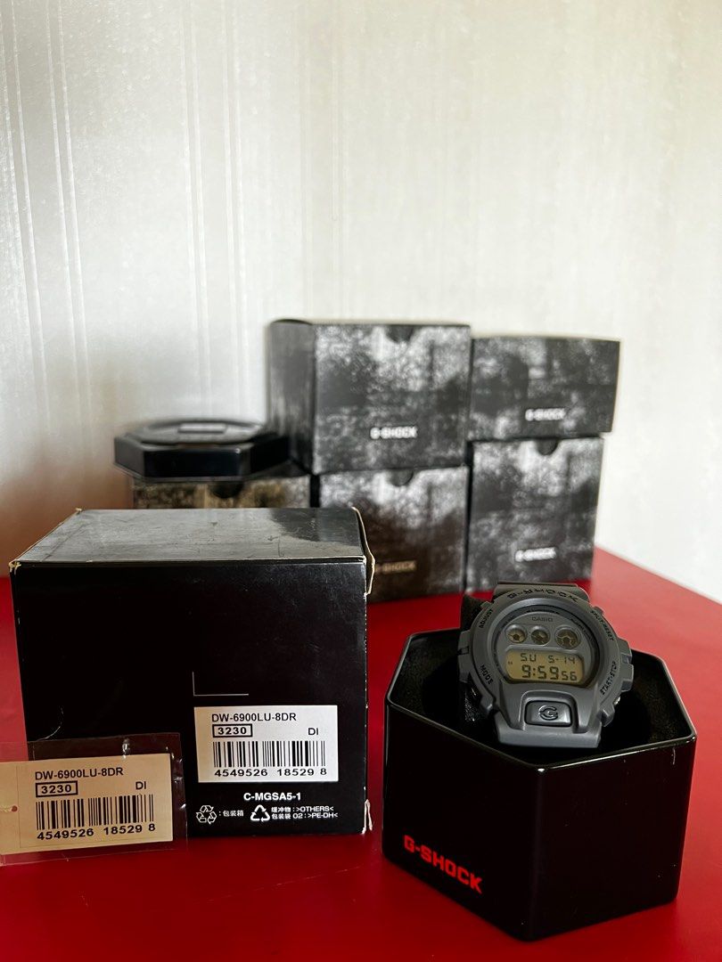 G Shock DW 6900LU 8 DW6900 LU8 DW6900LU8 NOS Men s Fashion Watches Accessories Watches on Carousell