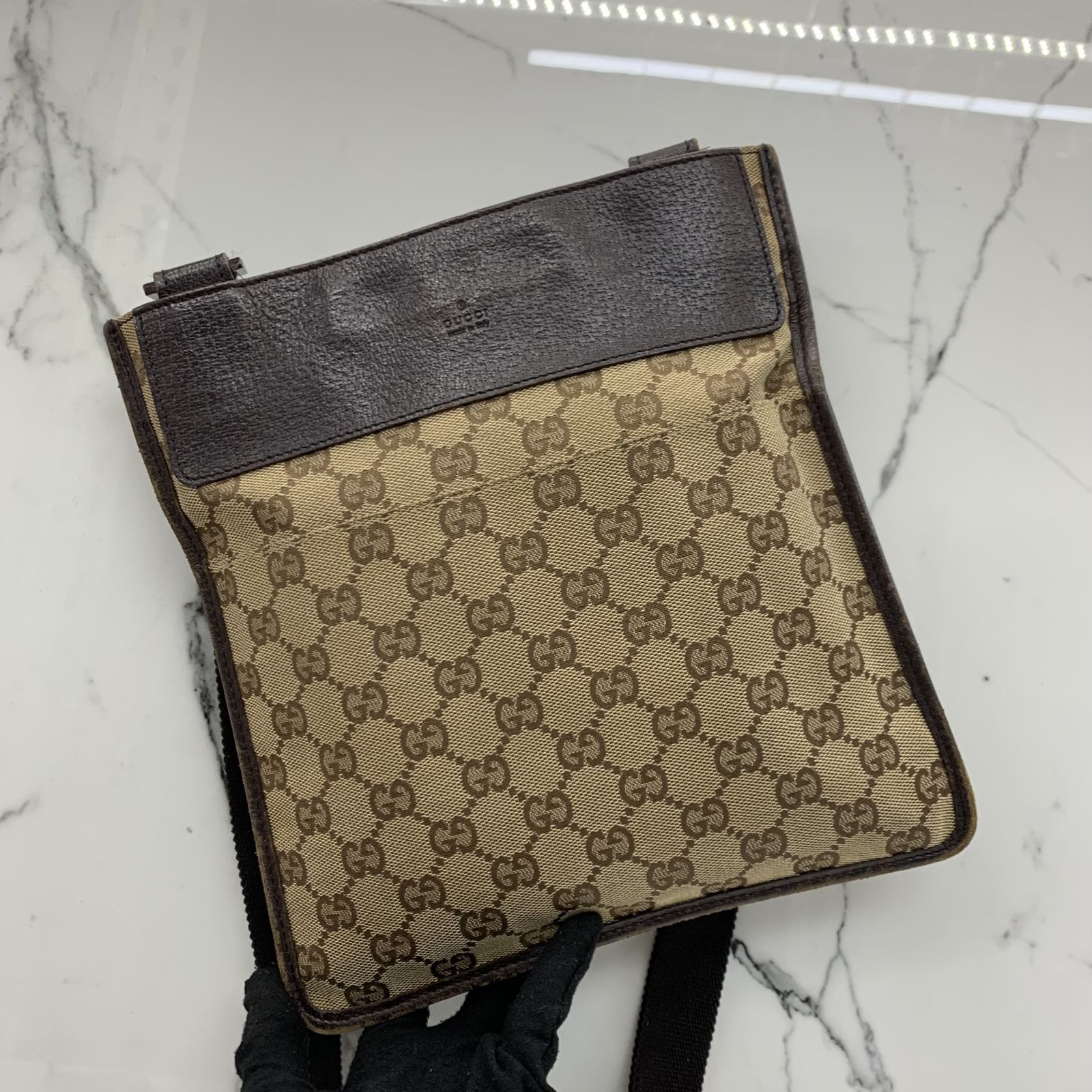 Price LeaderGucci Messenger Bag Authenthic Preloved, Luxury, Bags ...