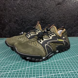Outdoor Shoes for Hiking