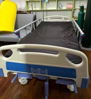 HOSPITAL BED 3 cranks