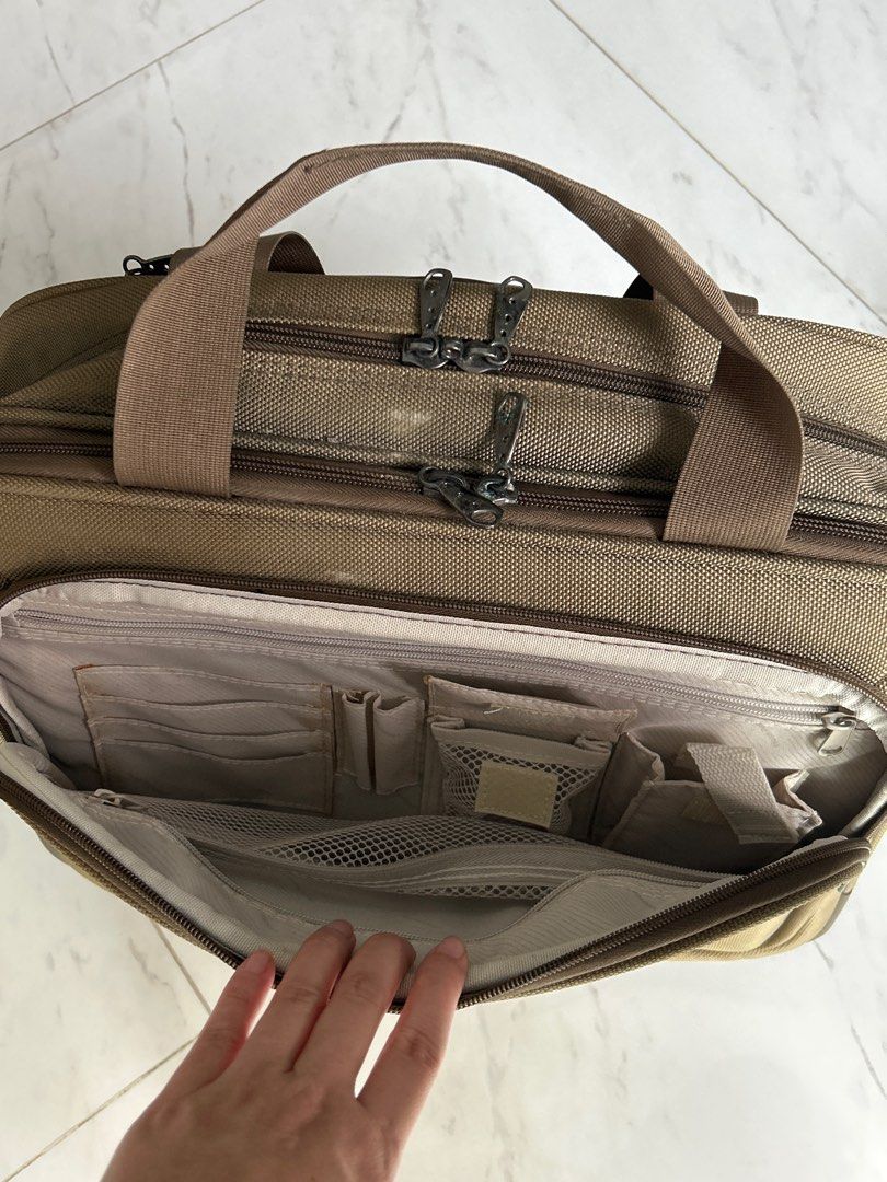 Hush Puppies Laptop 2in1 Hand Carry/Trolley Bag, Computers & Tech