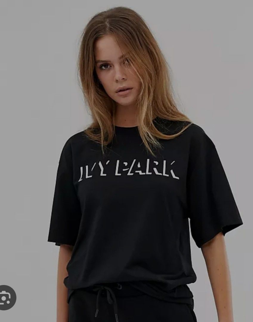 IVY PARK BLACK TEE LOGO, Women's Fashion, Activewear on Carousell