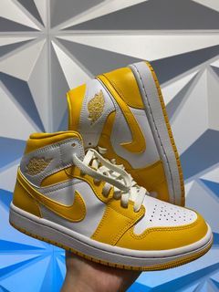 Jordan 1 Mid University Gold