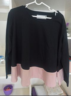 Kaos Hitam Hijab Friendly