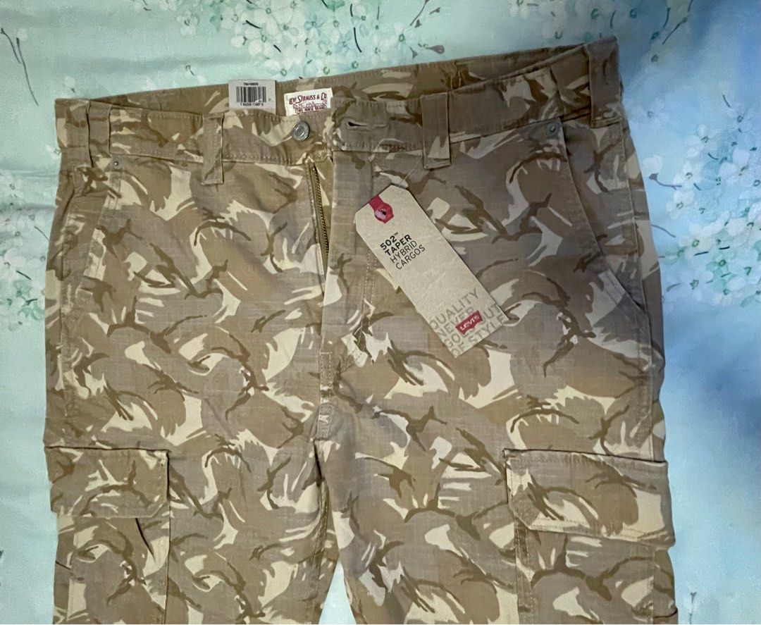 Pants Levi s 502 Taper Hybrid Cargos Camo Men s Fashion