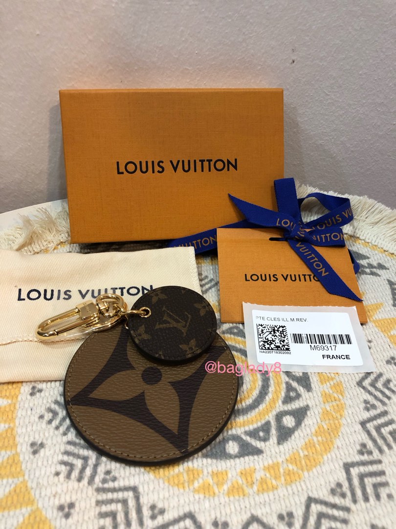 LV Louis Vuitton Mickey Minnie Keychain / Bag Charm, Women's Fashion,  Watches & Accessories, Other Accessories on Carousell