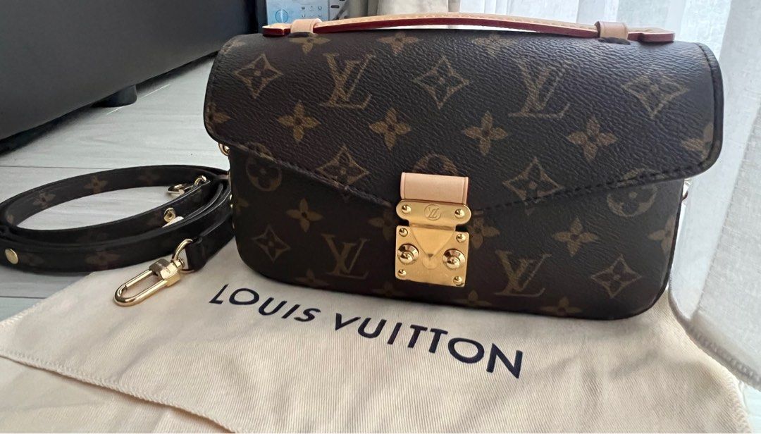 Unboxing the prettiest Louis Vuitton Bandeau! #louisvuitton