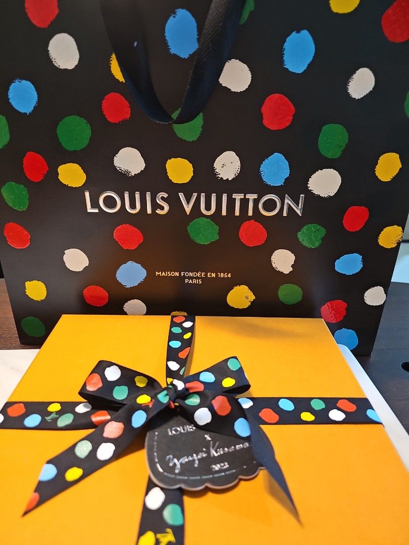 Shop Louis Vuitton 2023 SS Dots Collaboration Plain Party Style Elegant  Style (scarf, LV YK yayoi kusama, M78283 M78282) by Mikrie