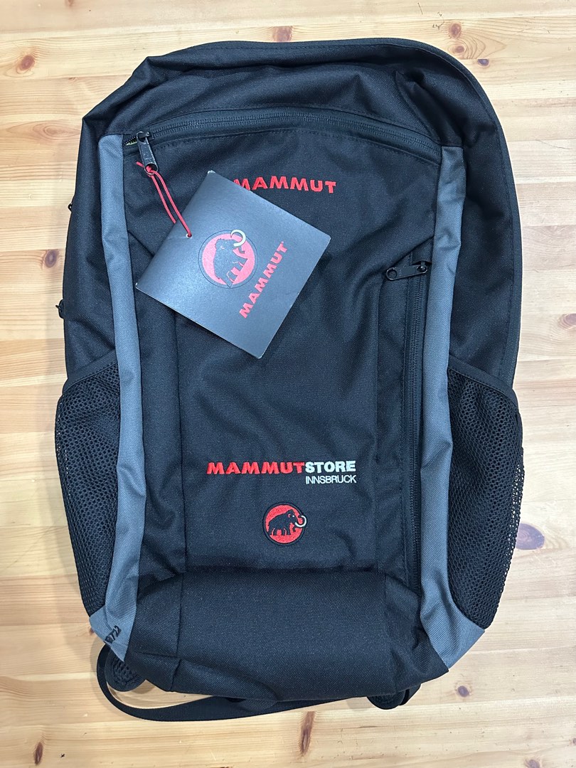 Mammut 22L backpack, Men's Fashion, Bags, Backpacks on Carousell