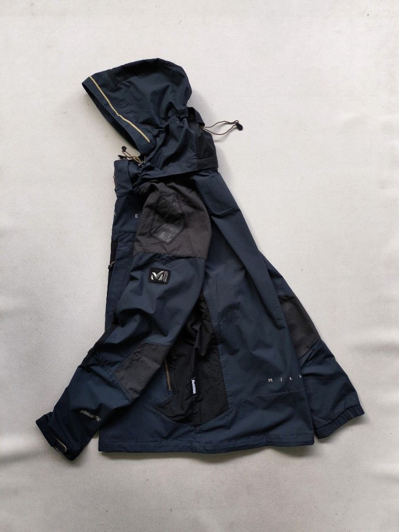 MILLET OUTDOOR JACKET, Fesyen Pria, Pakaian , Baju Luaran di Carousell