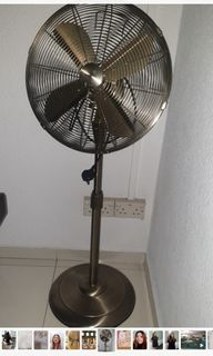 (Category: ) located in . Submitted by Llf00 (Listing ID 1231800630, Image 1). Description: .