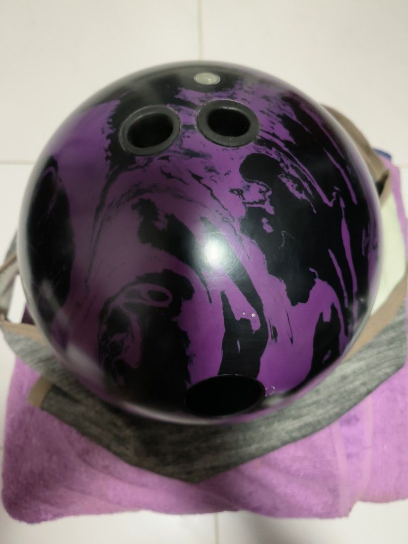 Motive jackal ghost 14.4lbs bowling ball, Sports Equipment, Sports