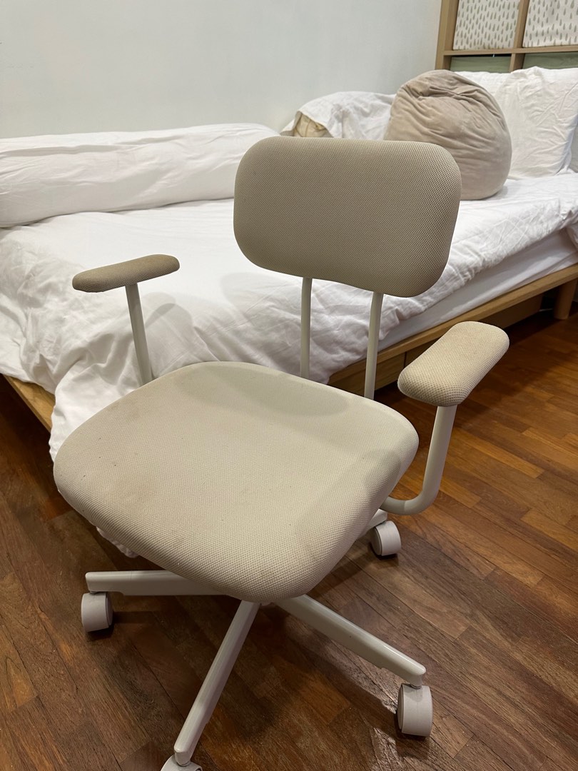 Muji desk chair shop