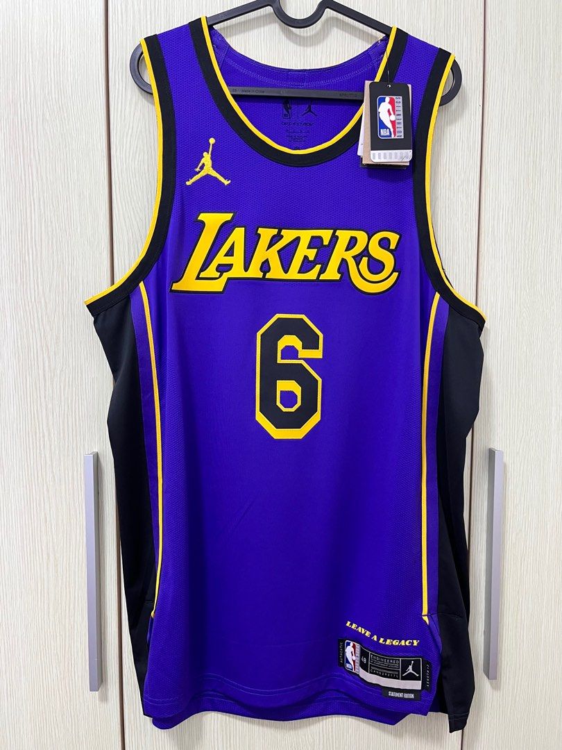 LeBron James Autographed Los Angeles Lakers Statement Edition Authentic  Nike Jersey