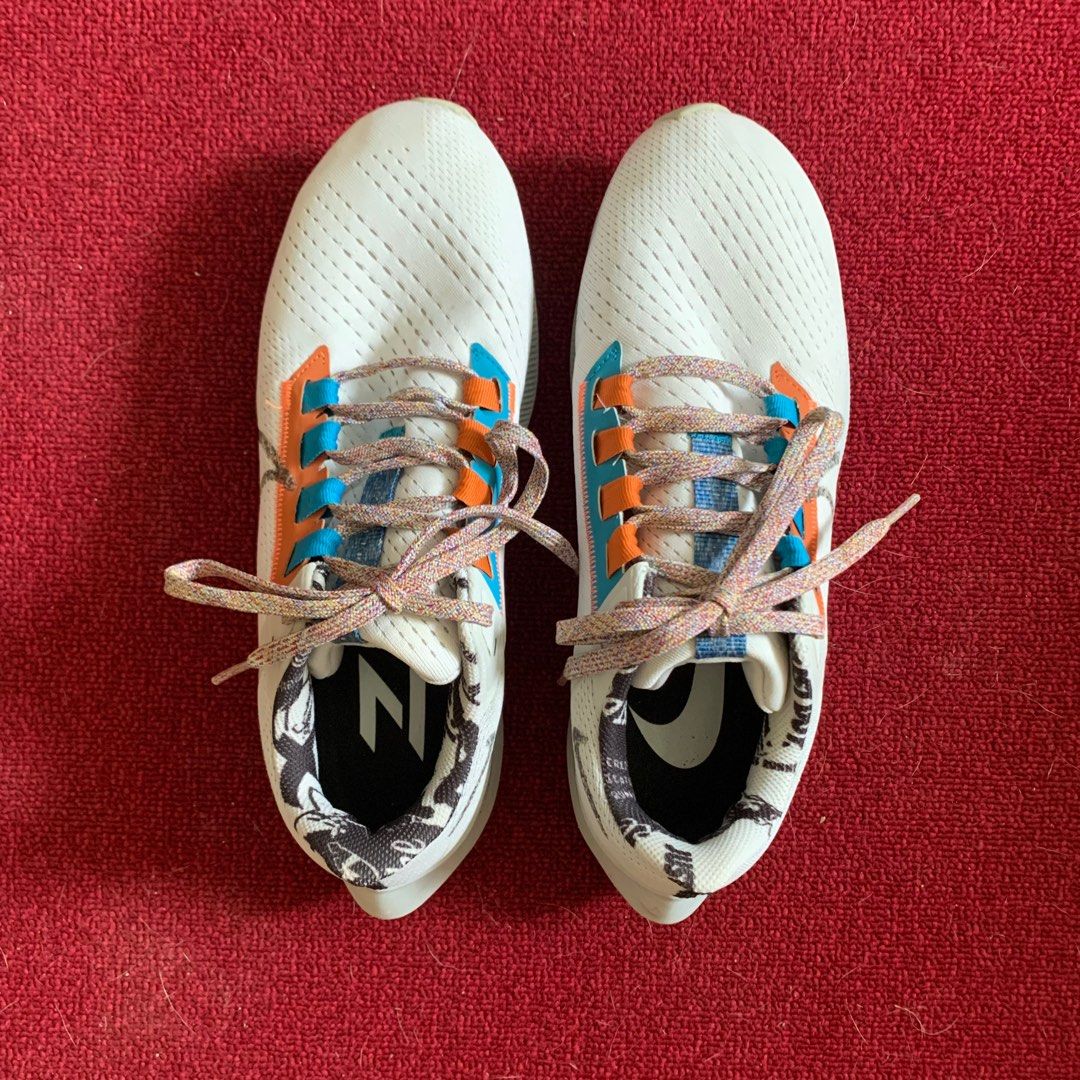 Nike Air Zoom Pegasus Running Shoes (Category: Casual Shoes) located in Quezon City. Submitted by secondhandsiz (Listing ID 1231819087, Image 1). Description: Nike Air Zoom Pegasus (Running Shoes) No original box Mens US 9 UK 8 EUR 42.5 27cm RFS: I prefer a smaller heel for running, so I bought a different pair. Used occasionally over ~8mos. Bought online in runner.com.ph for P5k~ Printed "Nike Pegasus" text got removed from the middle tag from w