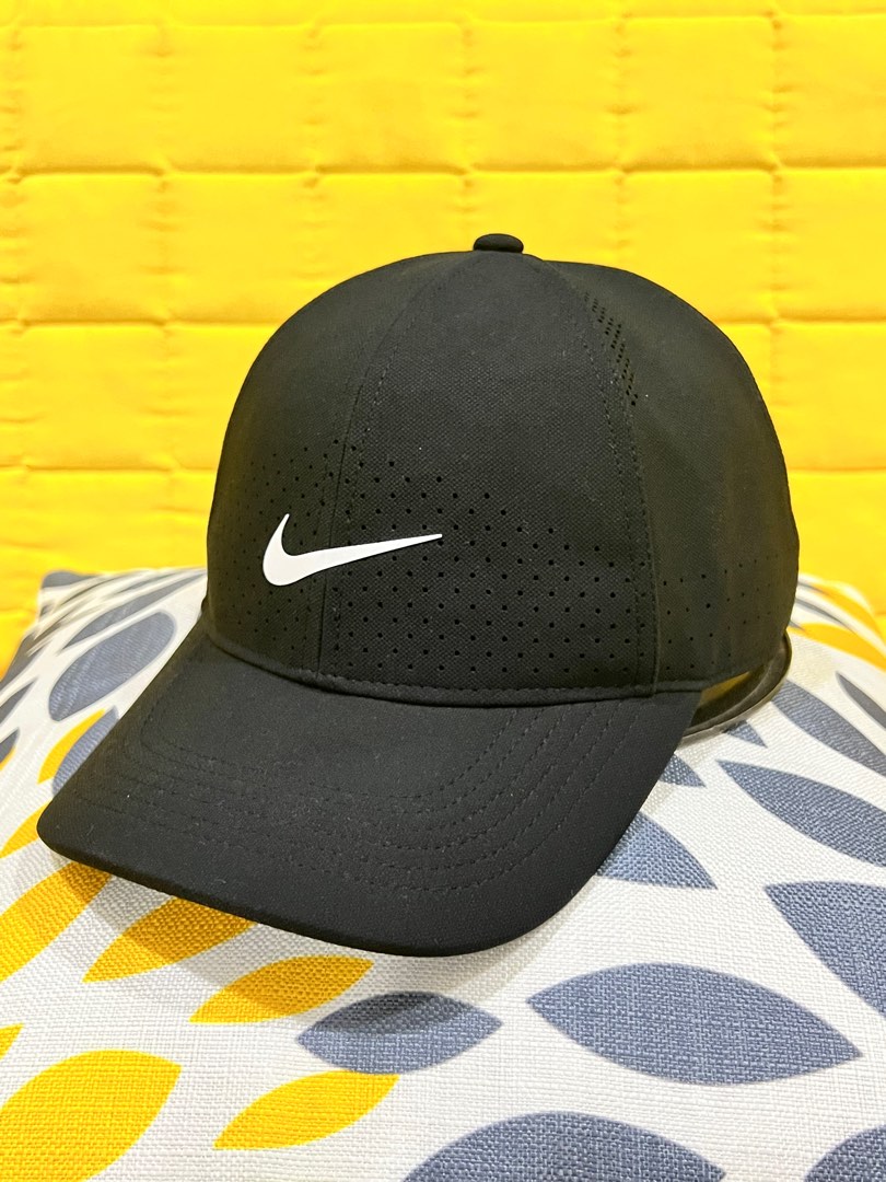 Nike top half hat
