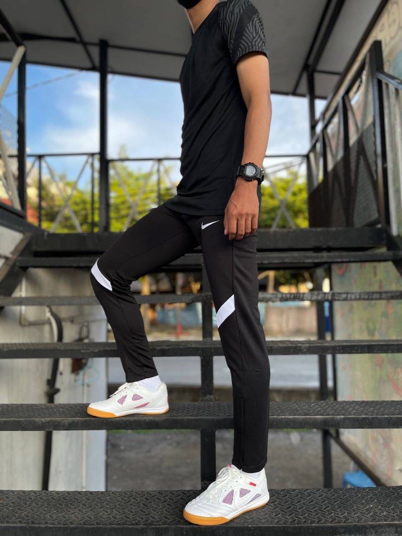 Nike football training on sale bottoms