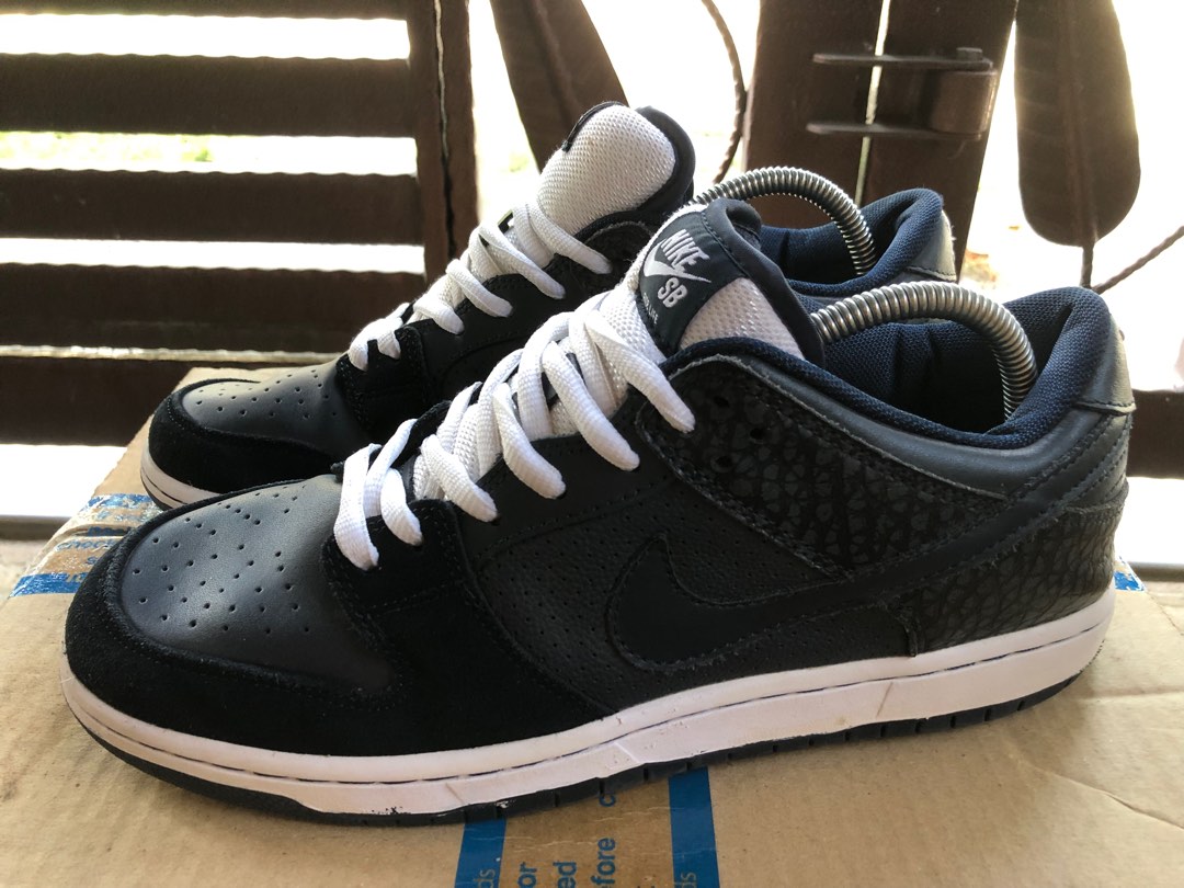 Nike sb dunk low murasaki ride life store