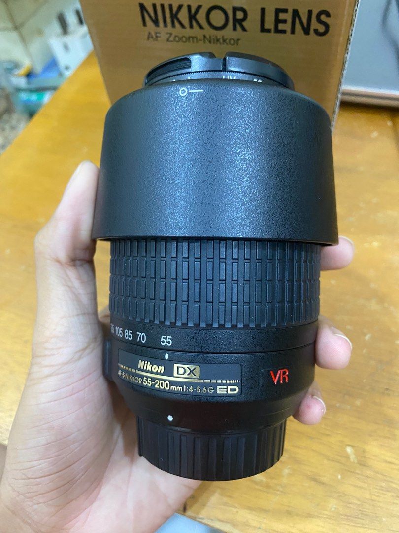 Nikon 55200mm f45.6 ED VR Lens, Photography, Lens & Kits on Carousell