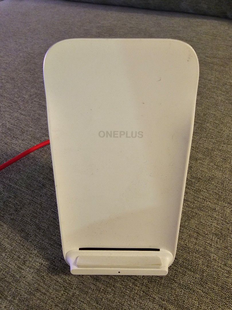OnePlus Wireless charger 50w, Mobile Phones & Gadgets, Mobile & Gadget  Accessories, Chargers & Cables on Carousell