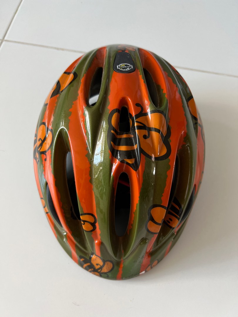 Orange children helmet, Sports Equipment, Bicycles & Parts, Parts