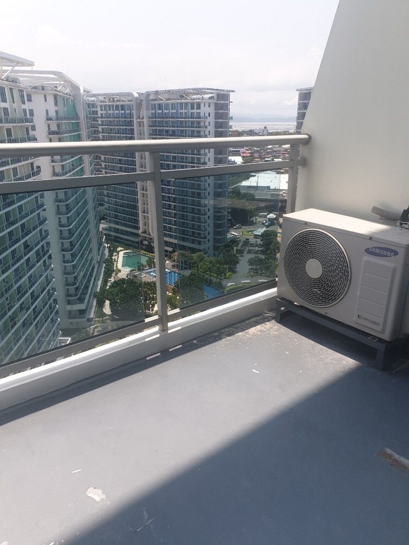 Luxury homes for sale in United Kingdom | JamesEdition - Large City Exclusive Penthouse Unit For Sale