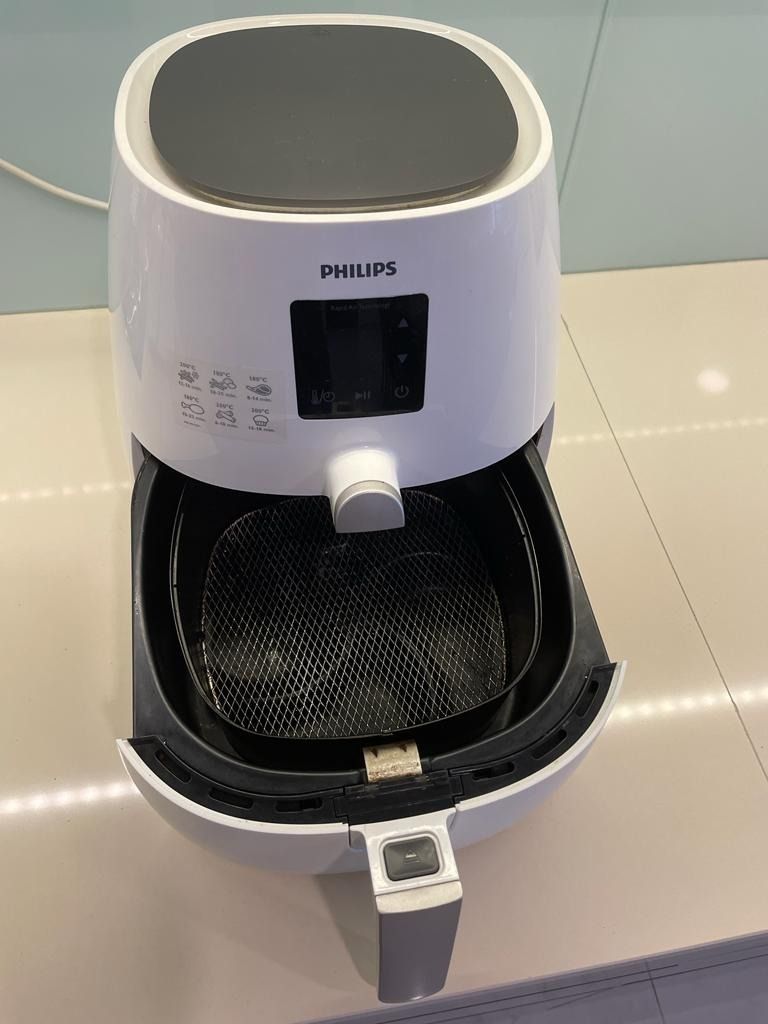 Philips Airfryer HD9230 NL9206AD4 Drachten, TV & Home Appliances