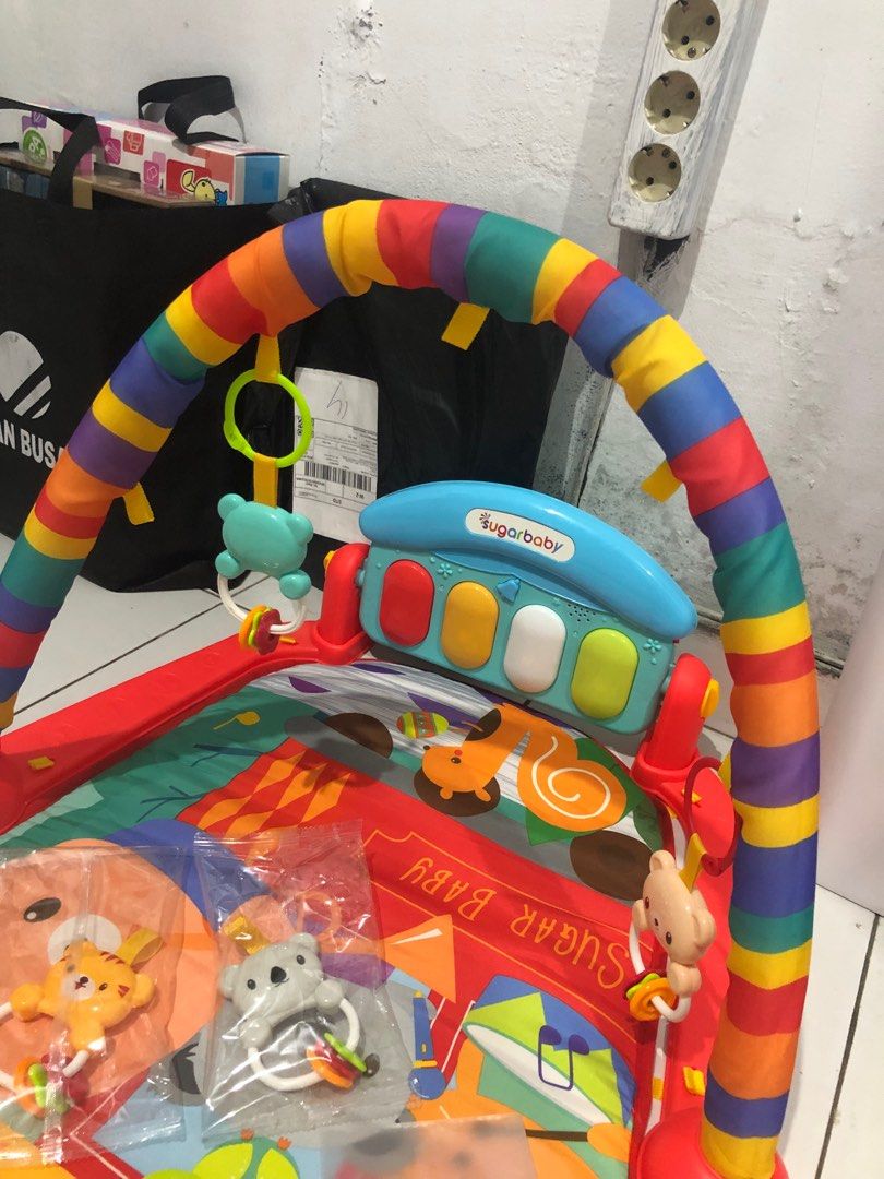 Playmat gym, Bayi & Anak, Mainan & Baby Walker di Carousell