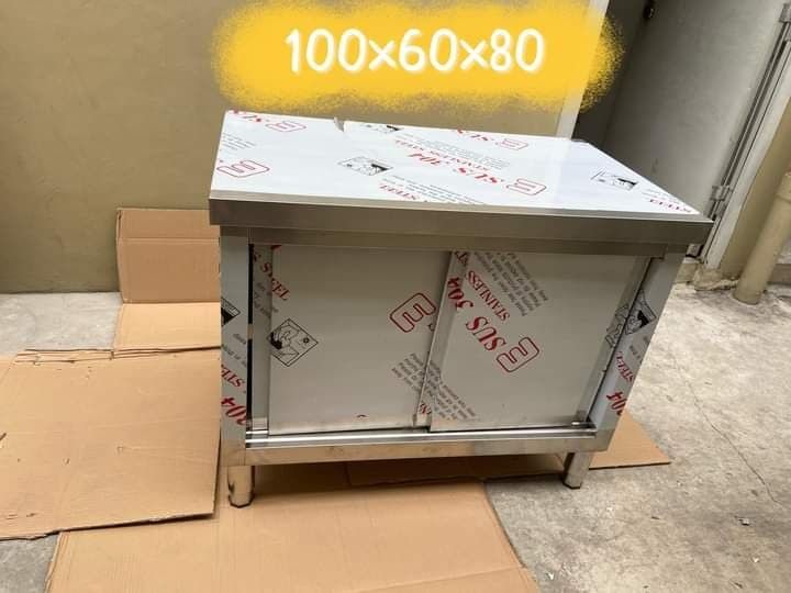 100x60x80cm preparation table with cabinet (Category: Coffee & Tea Tableware) located in Manila. Submitted by vangabriel26 (Listing ID 1231885317, Image 1). Description: preparation table with cabinet stainless Steel sliding door 100x60x80cm price. 10.500 120x60x80cm price. 11.500 150x60x80cm price 13.500 180x60x80cm price,14.500 available payment gcash to holle money to code cp 09976384116.