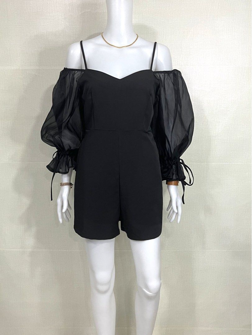 p.tree Classy Romper (Category: Rompers) located in Cebu City. Submitted by kei.flmn (Listing ID 1231883442, Image 3). Description: NWT Fits: XS/S B: 34 W: 28 L:30 with side pocket Mannequin Height : 5’4” ‼️Due to the increased numbers of bogus buyers I have experienced in this platform, Offers will only be accepted /reserved once paid. 📌Will respond only to reasonable offer 🚫 Low Ballers will be ignored 🚫 No shopee checkout 📌One (1) day only