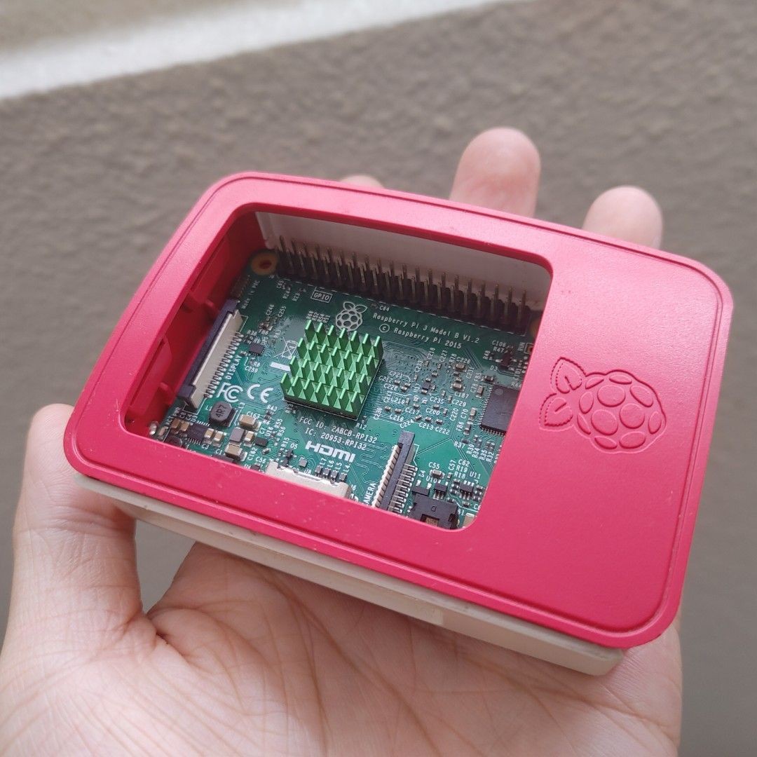 Raspberry Pi Model 3b With Case And Heatsink Computers And Tech Parts 