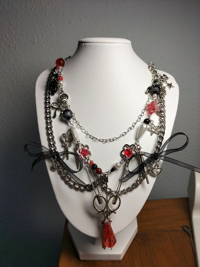 red black handmade beaded necklace Women s Fashion Jewelry
