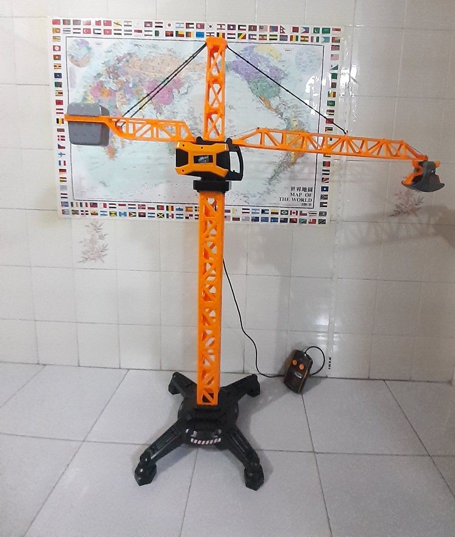 Remote Control Mega Tower Crane with box, 興趣及遊戲, 玩具 & 遊戲類 Carousell