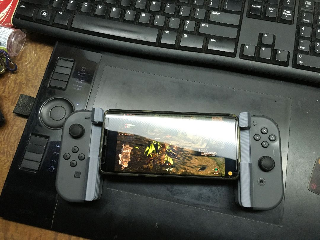 Retractable Joycon Mobilephone Holder[3D Printed - Limited], Video ...
