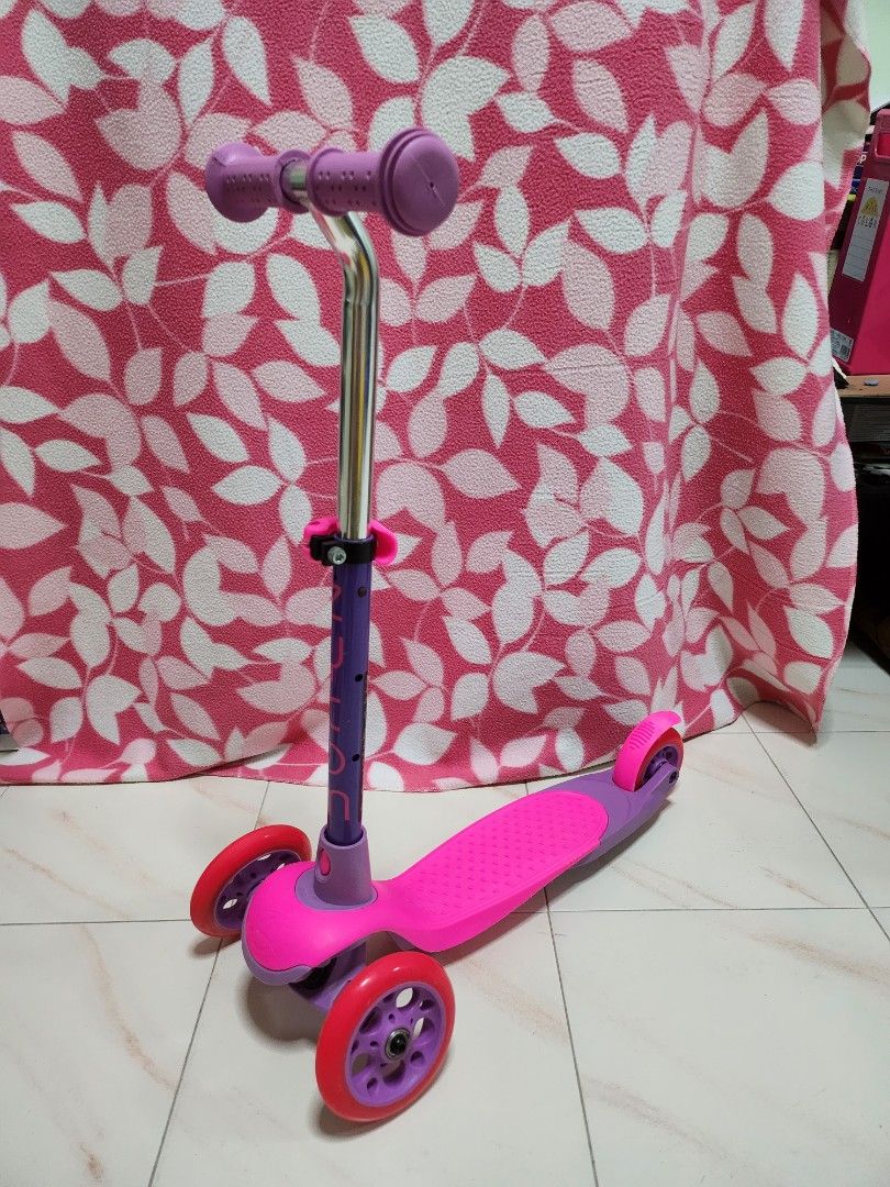 [FREE] Scooter with helmet and gears for kids, Sports Equipment, Sports