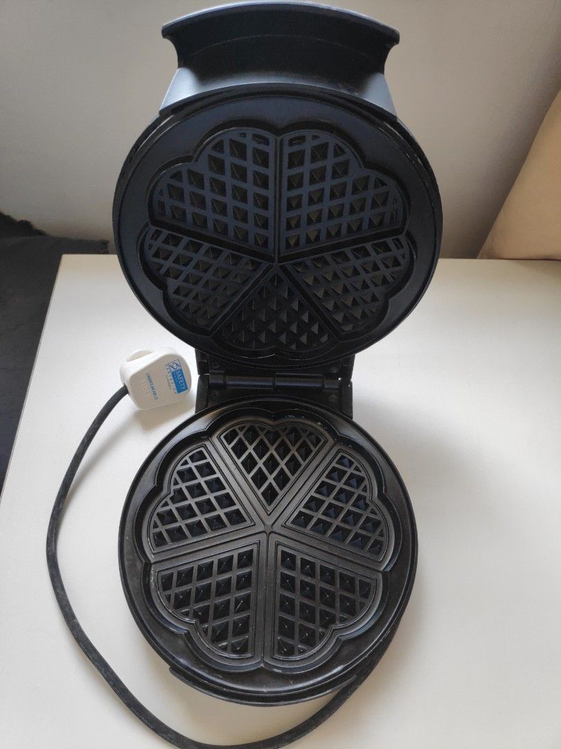 Severin waffle maker, TV & Home Appliances, Kitchen Appliances, Ovens & Toasters on Carousell