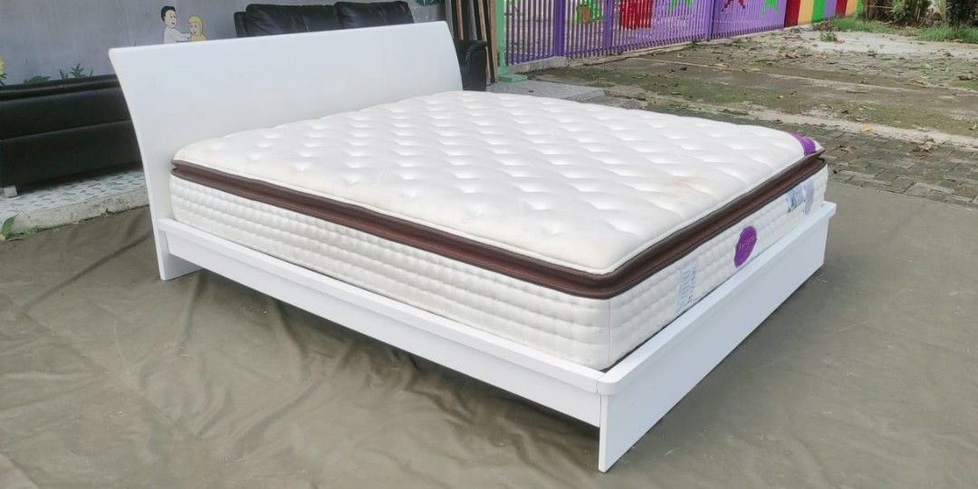 Spring bed informa gold foam nasa full set divan custom uk.180 on Carousell